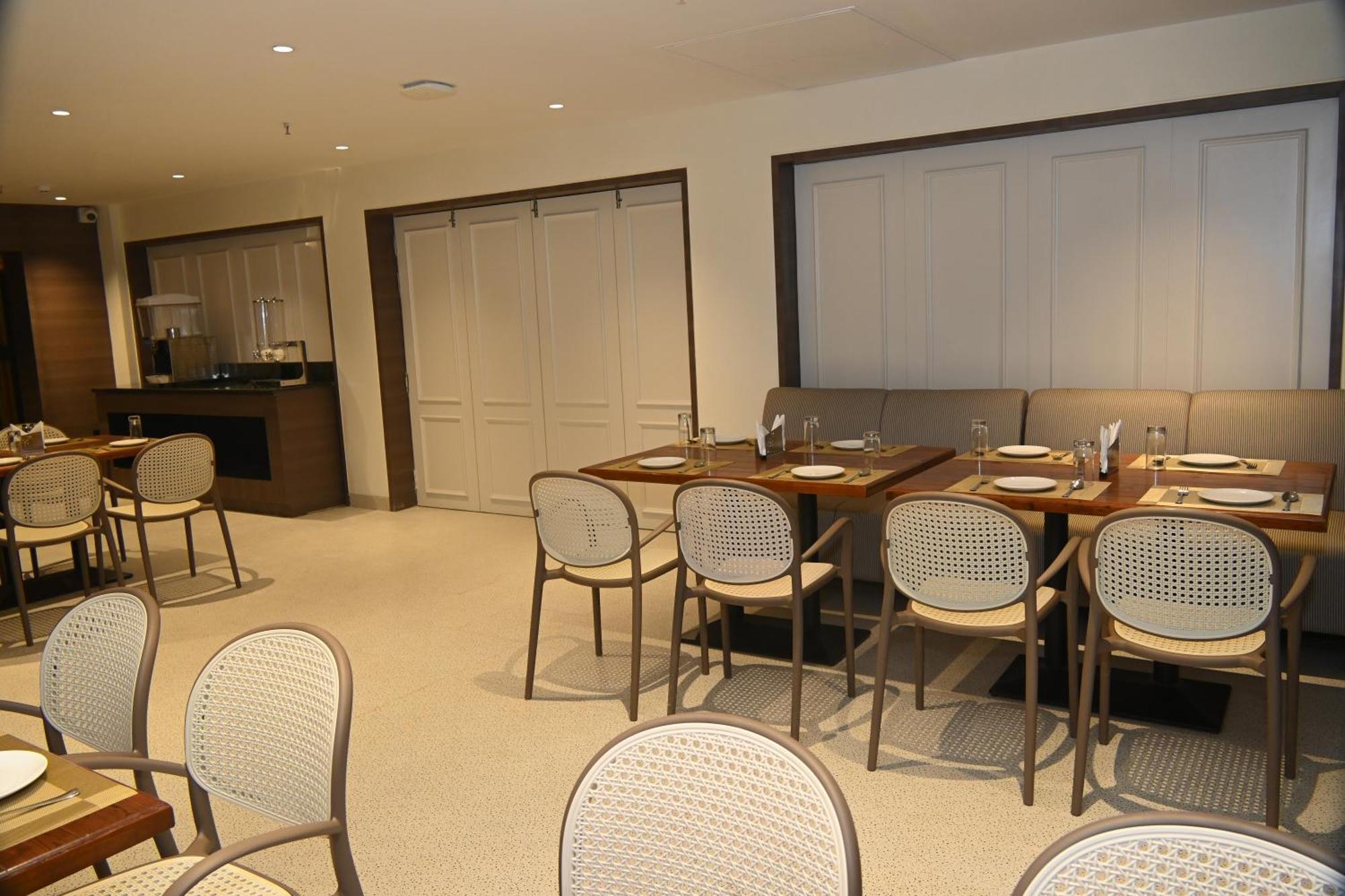 ורנאסי Hotel Bagla Atithi Banaras מראה חיצוני תמונה