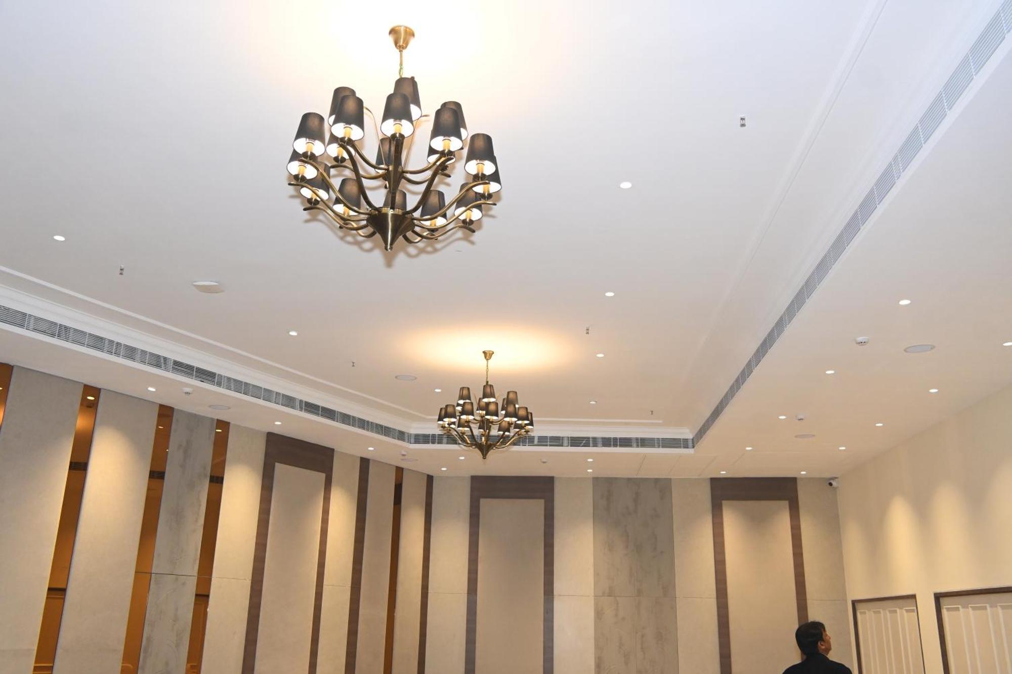 ורנאסי Hotel Bagla Atithi Banaras מראה חיצוני תמונה