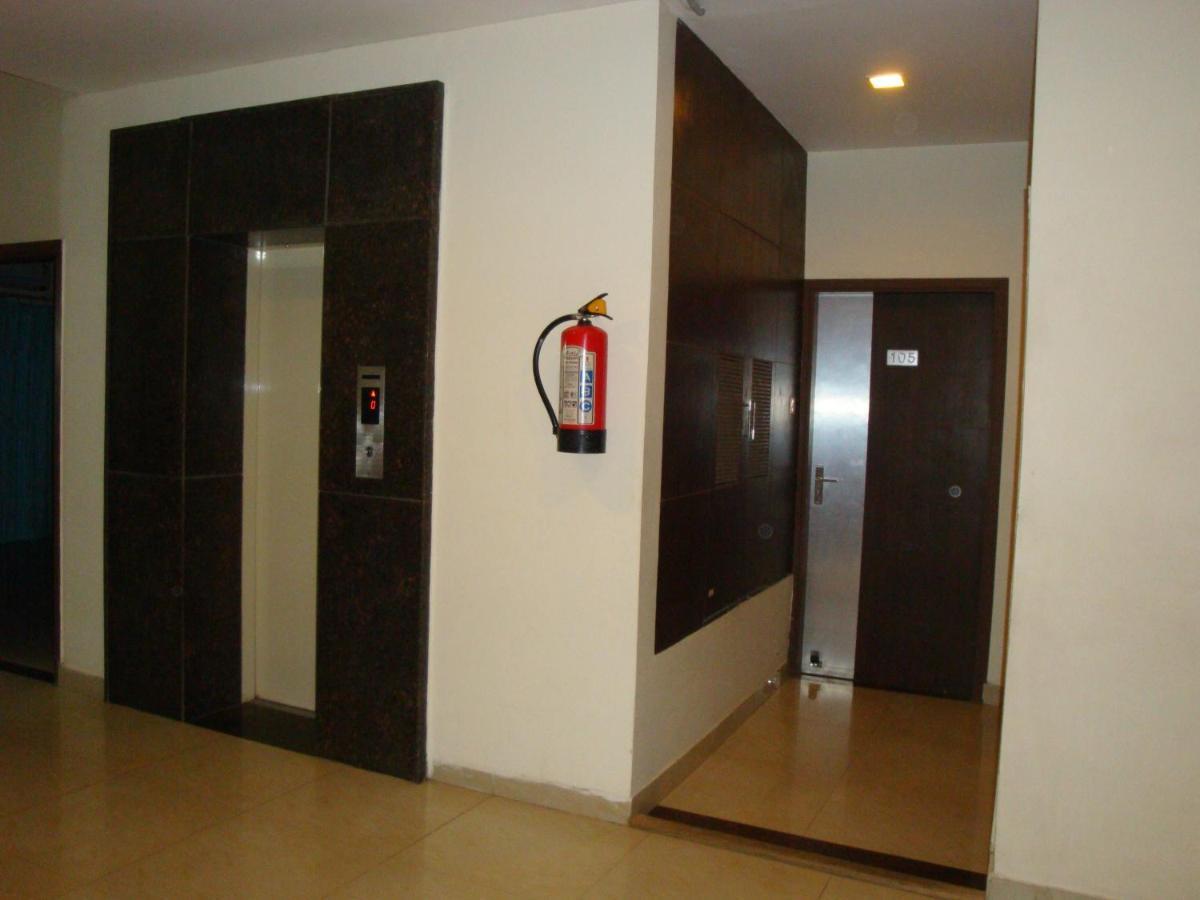 ורנאסי Hotel Bagla Atithi Banaras מראה חיצוני תמונה